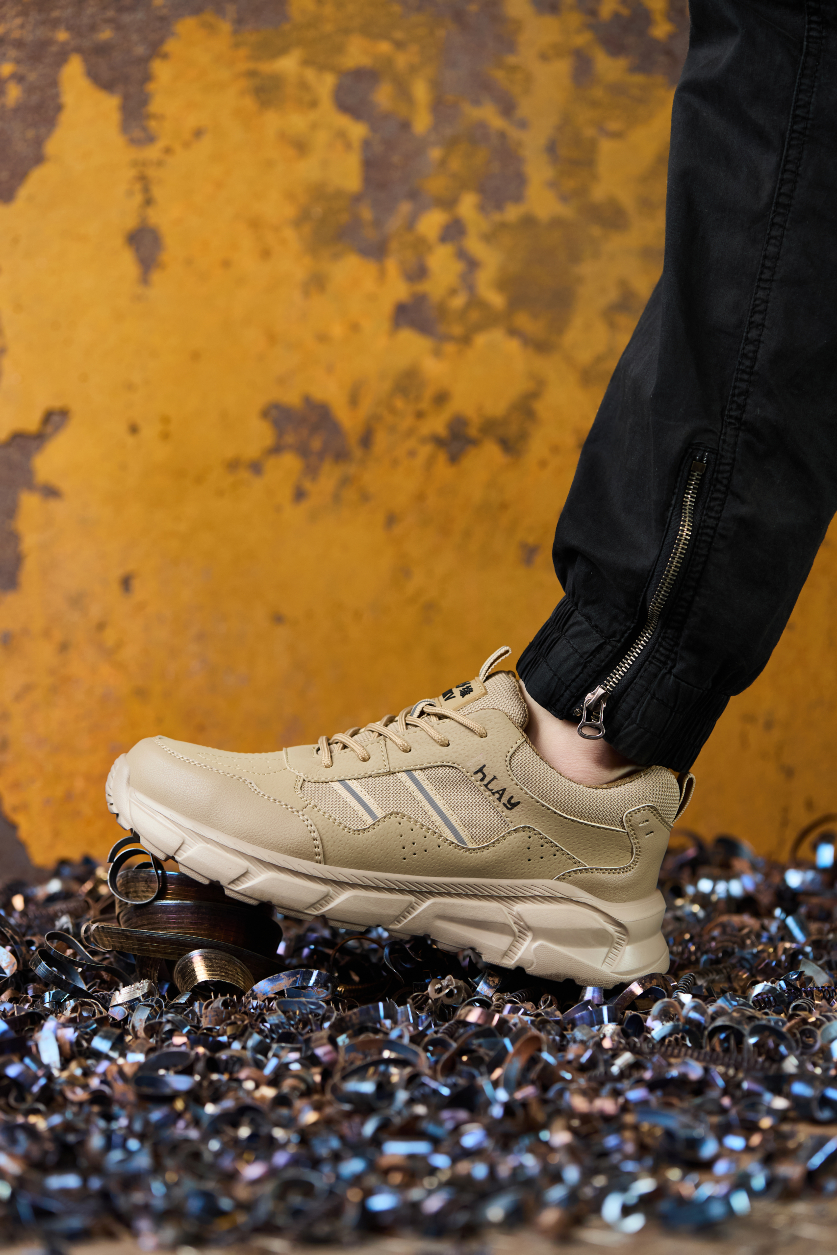 10KV Insulated Safety Work Sneakers: Lightweight Protection for Workers 10KV Insulated Safety Work Sneakers: Lightweight Protection for Workers